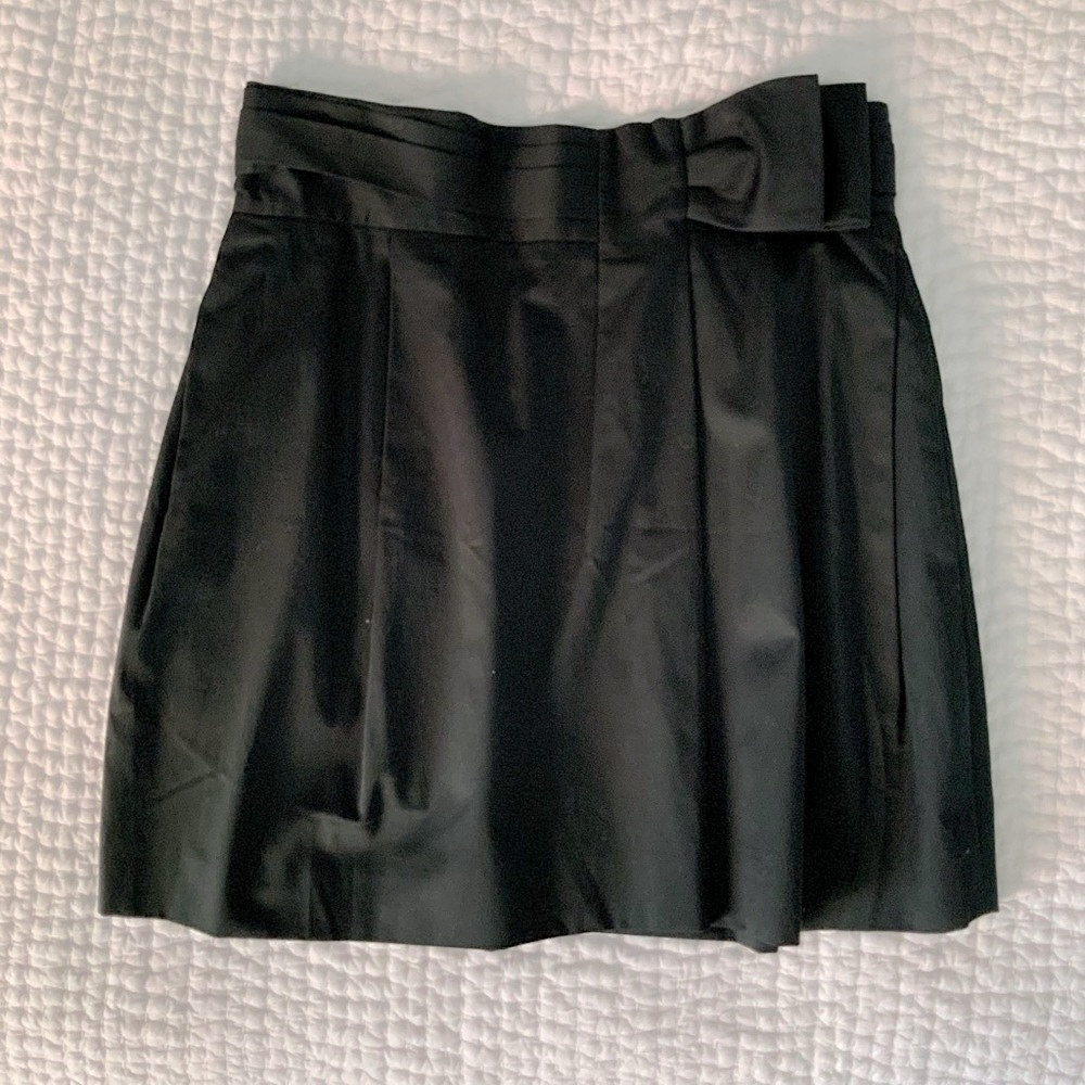 BCBG chic black mini skirt